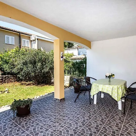 Apartment In Malinska/insel Krk 13213