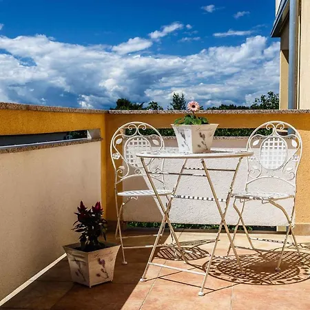 Apartment In Malinska/insel Krk 13213 Malinska
